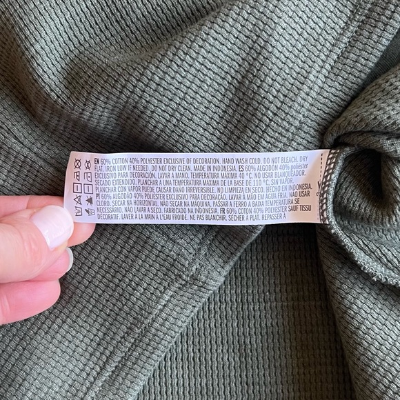 Forever 21 Green Crop Tee - Sz M - Picture 7 of 7